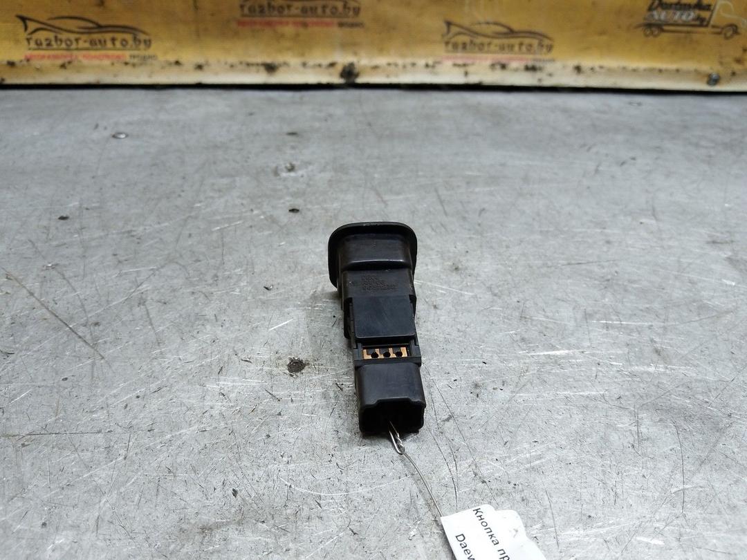 Кнопка противотуманных фар D1XVVY Daewoo Nubira купить с доставкой
