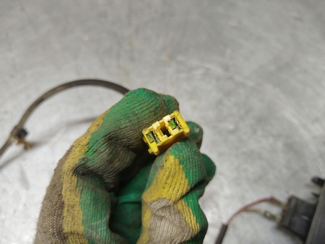 Выключатель концевой (концевик) 4DXESF Renault Kangoo купить с доставкой