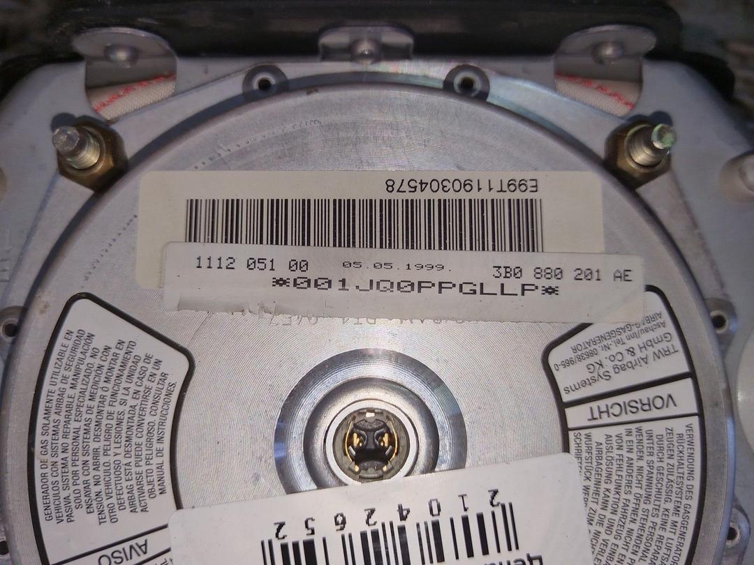 Подушка безопасности водителя 4EQ9PS Volkswagen Golf купить