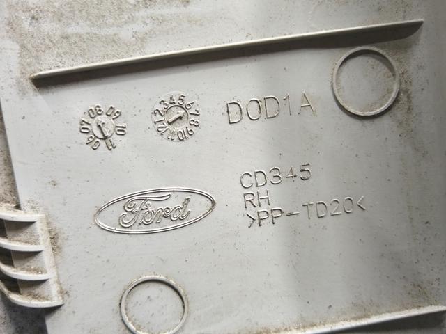 Обшивка стойки центральной правой B3HO33 Ford Mondeo купить на авторазборке