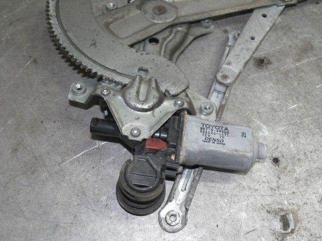 Стеклоподъемник задний правый A42403 Toyota Avensis Verso купить с доставкой