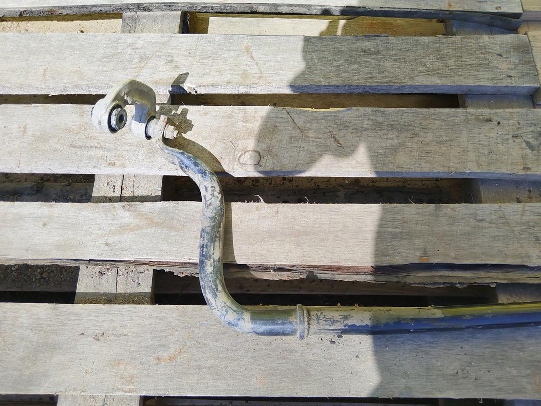 Стабилизатор подвески (поперечной устойчивости) передний 1YTGXL Audi A6 купить