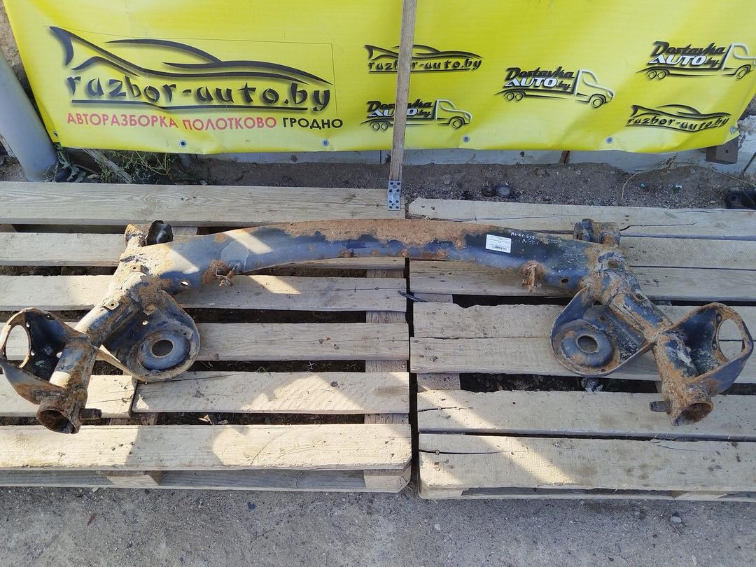 Балка подвески задняя 17278S Toyota Avensis Verso