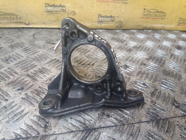 Кронштейн полуоси BAYXKG Nissan Note