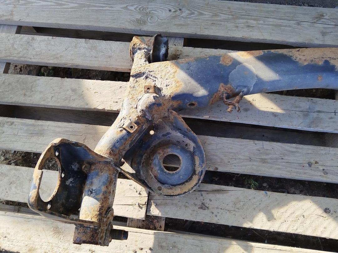 Балка подвески задняя 17278S Toyota Avensis Verso купить