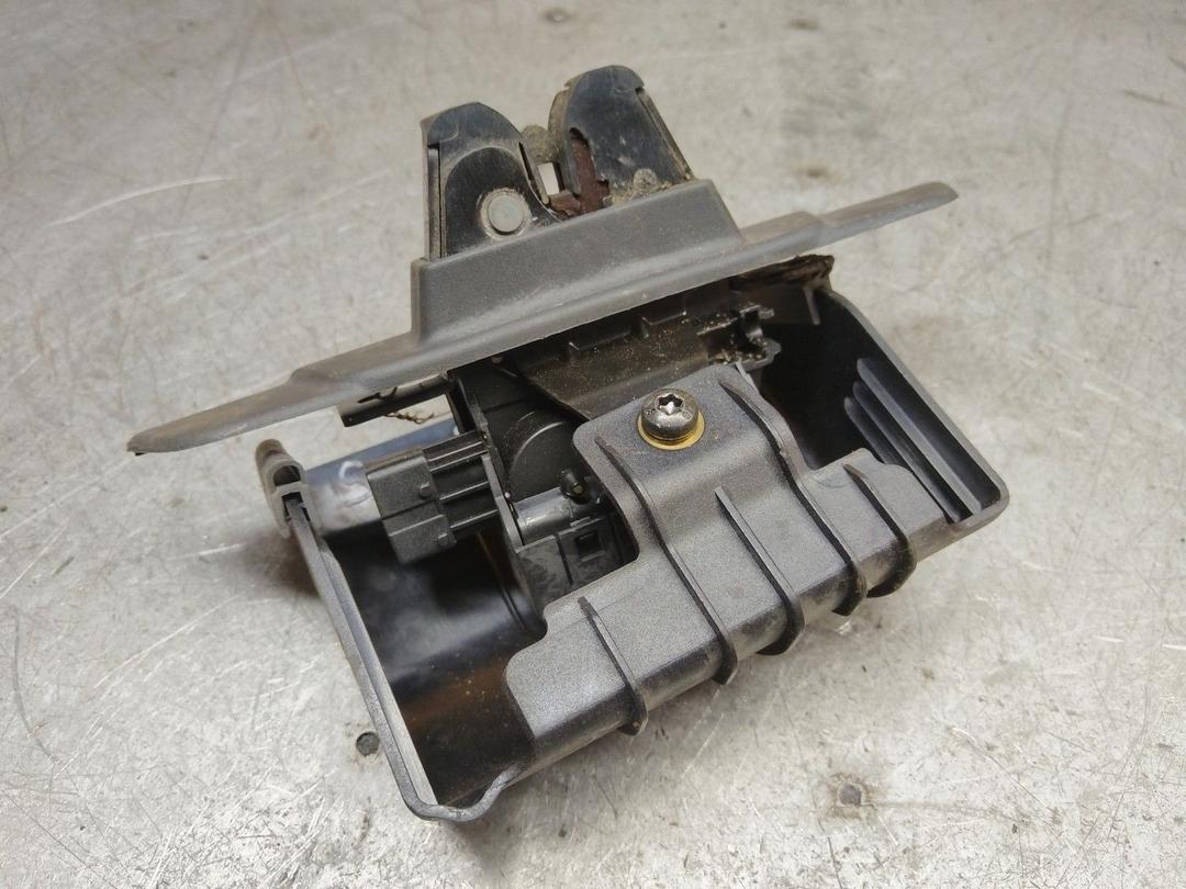 Замок багажника C07901 Saab 9-3 - Фото 4