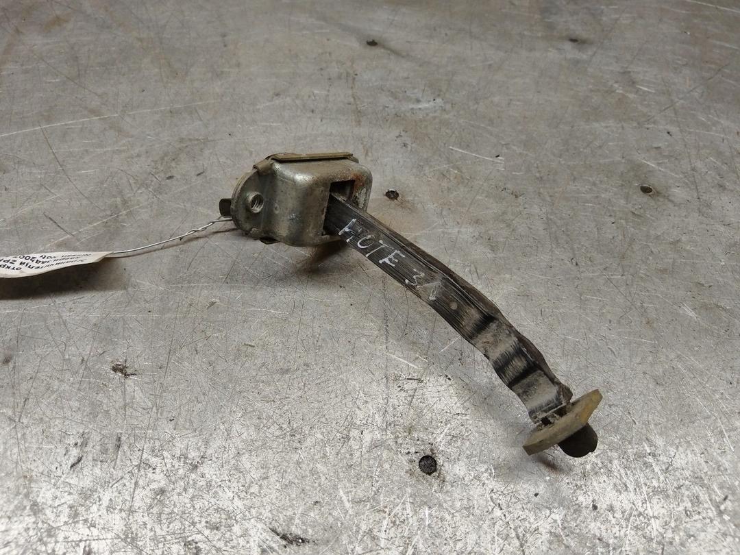 Ограничитель открывания двери задней ZPNZDC Nissan Note