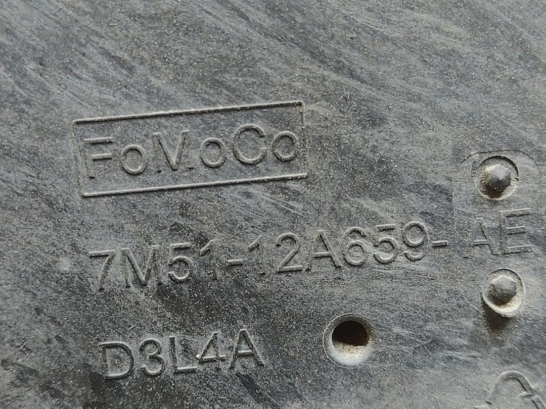 Короб предохранителей PY4RKM Ford Focus - Фото 4