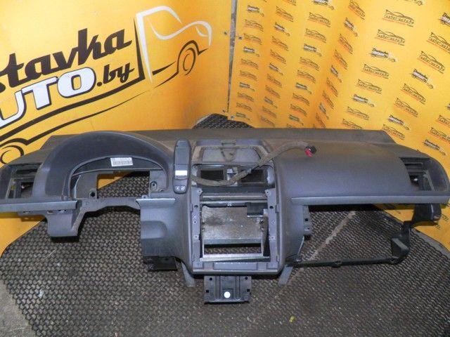 Панель передняя салона (торпедо) 00SG6P Volkswagen Touran