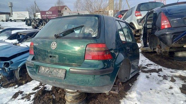 Щеткодержатель задний Q3JQ9U Volkswagen Golf - Фото 1