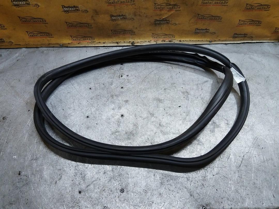 Уплотнитель двери передней правой H7VHJC Honda Accord купить на авторазборке