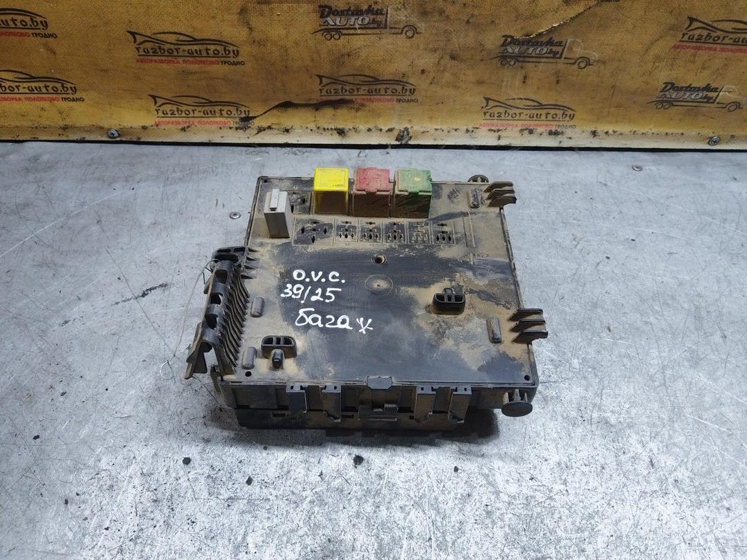 Блок предохранителей A05T9B Opel Vectra - Фото 5