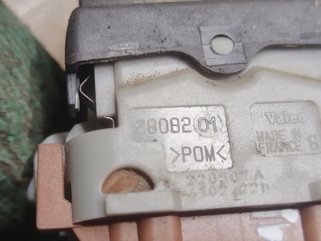 Кнопка стеклоподъемника заднего правого ZE6096 Renault Laguna - Фото 5