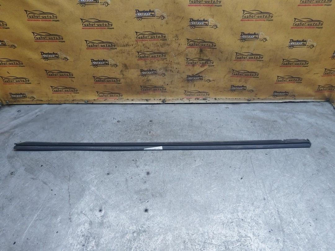 Молдинг стекла двери передней правой наружный 0C61RJ Ford C-Max купить