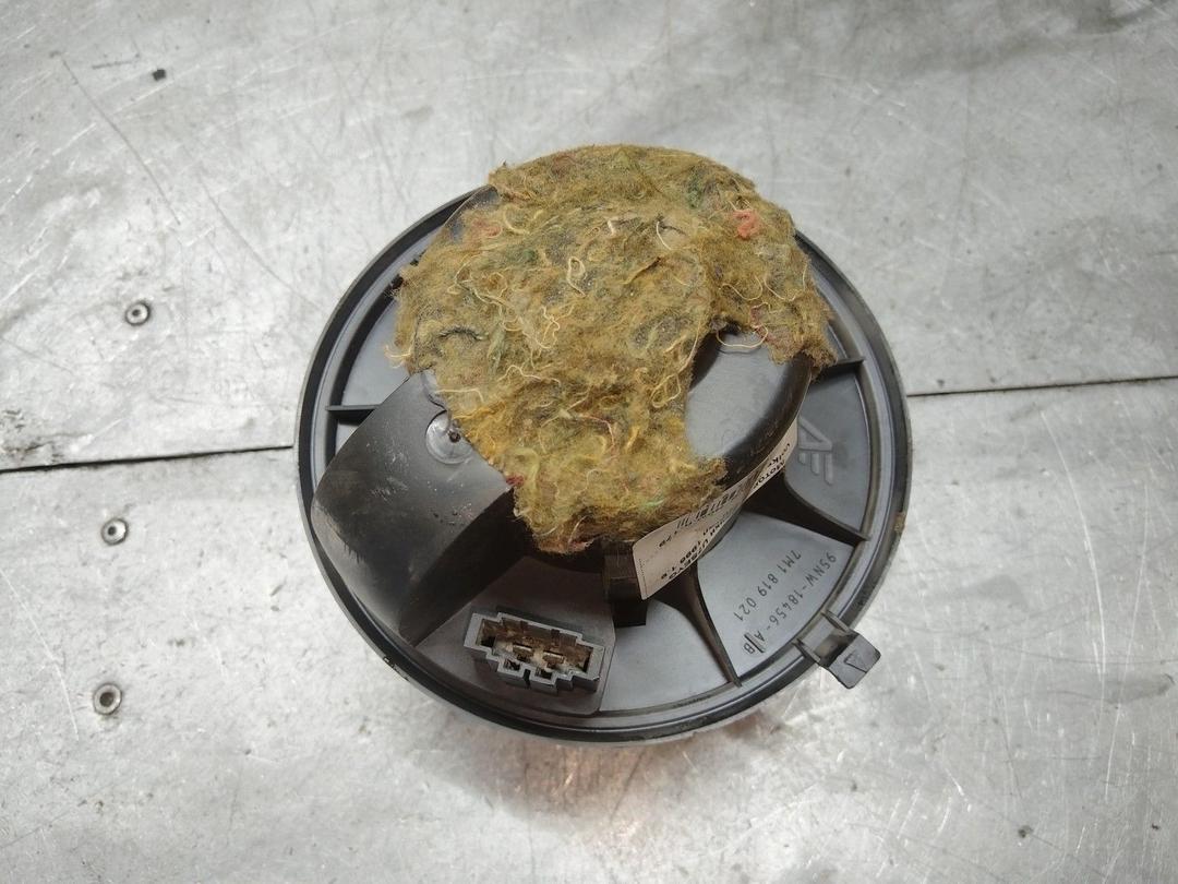 Моторчик печки U7SEYG Volkswagen Sharan купить с доставкой