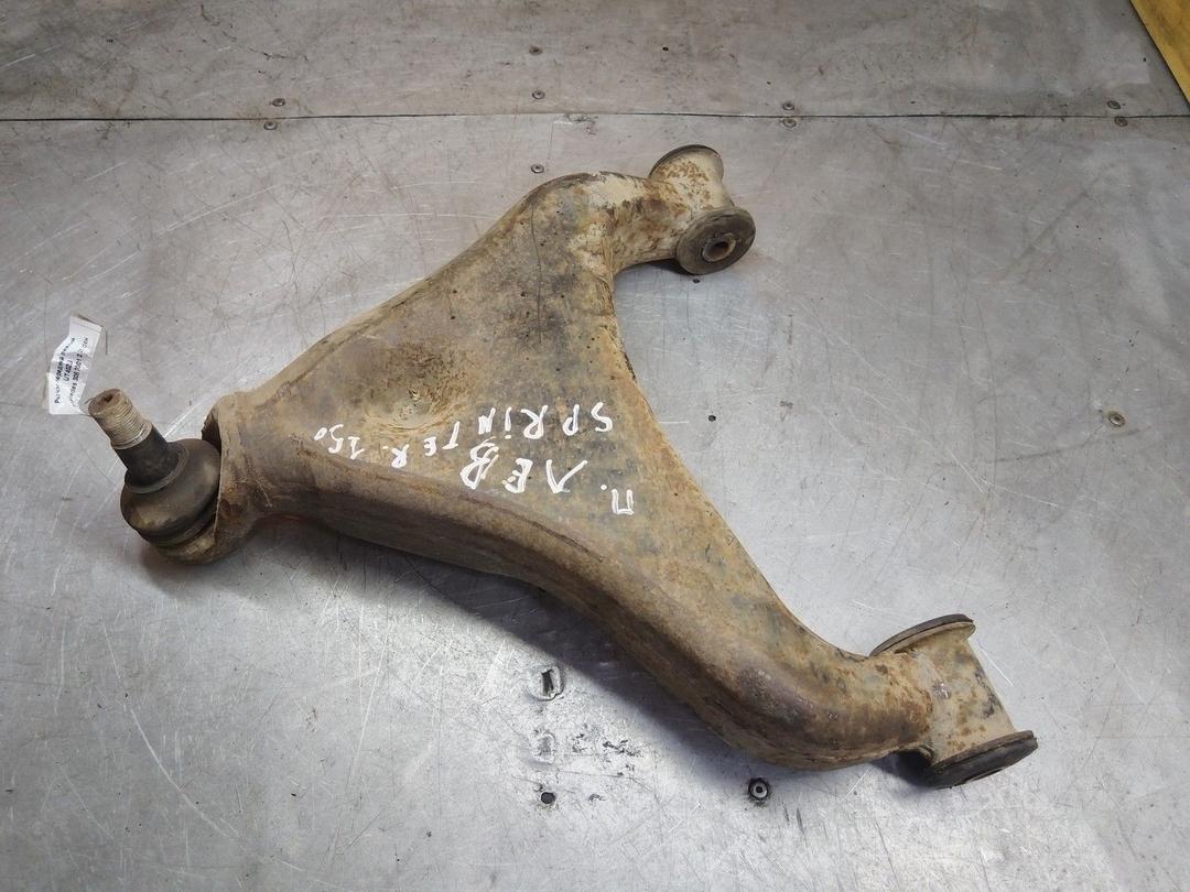 Рычаг передний левый UT40ZU Mercedes Sprinter