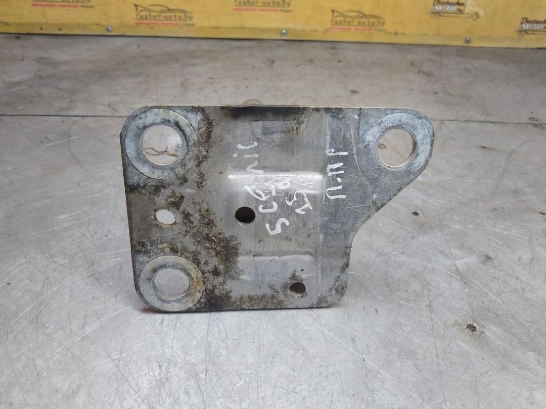 Кронштейн усилителя бампера переднего (Домик) CZ8OUG Renault Scenic купить с доставкой