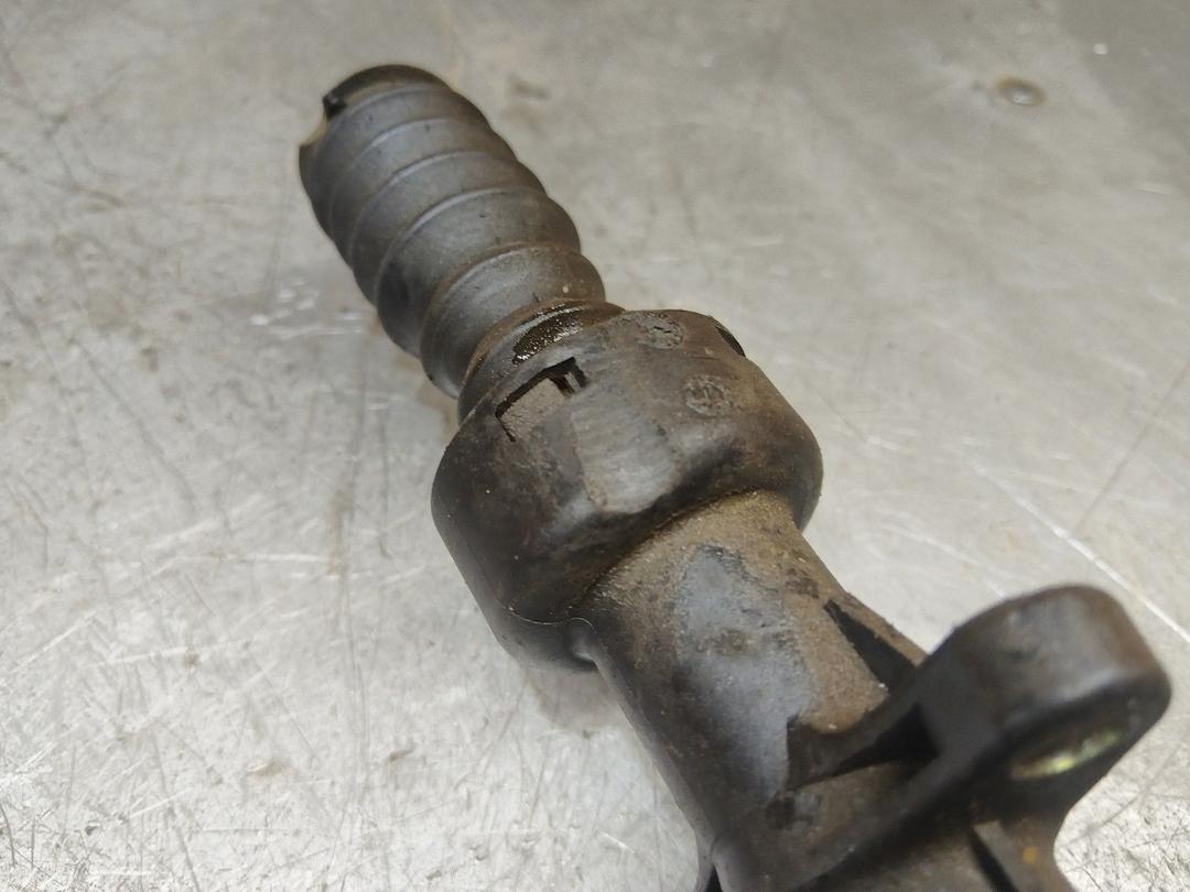 Цилиндр сцепления главный KMK2OP Peugeot 307 - Фото 6