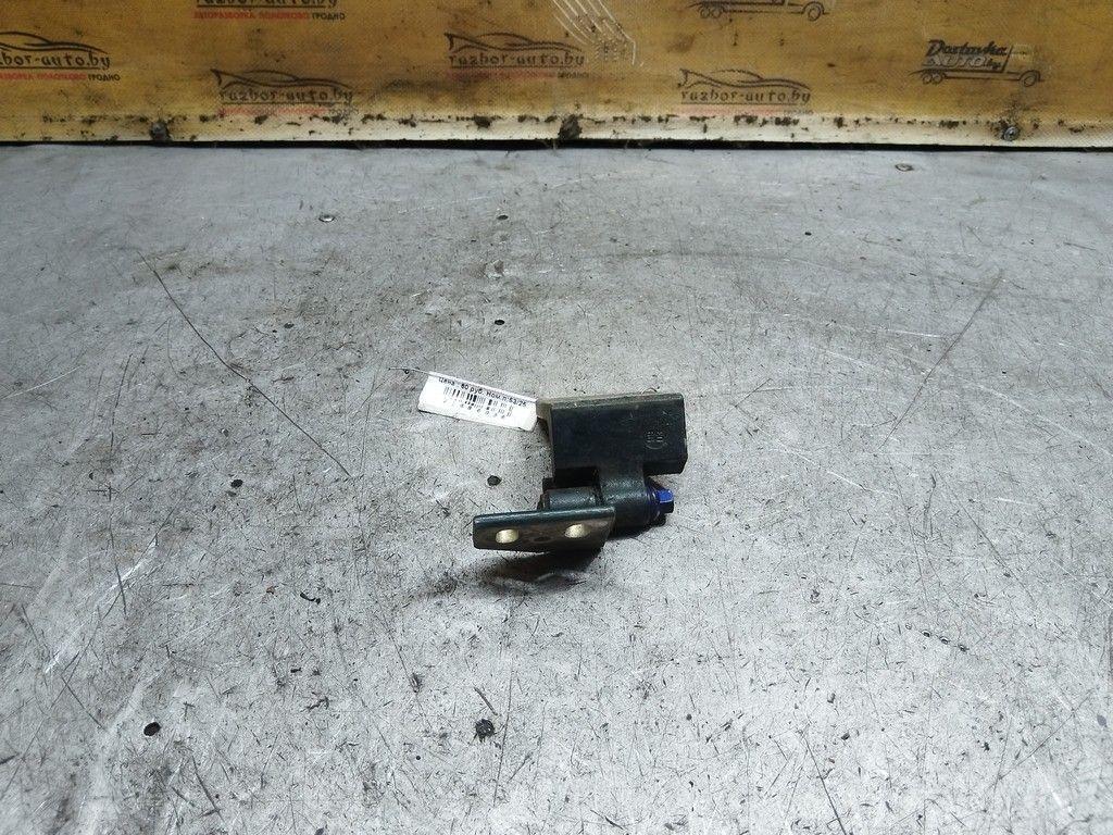 Петля двери передней левой UTPYYW Peugeot 406 - Фото 4