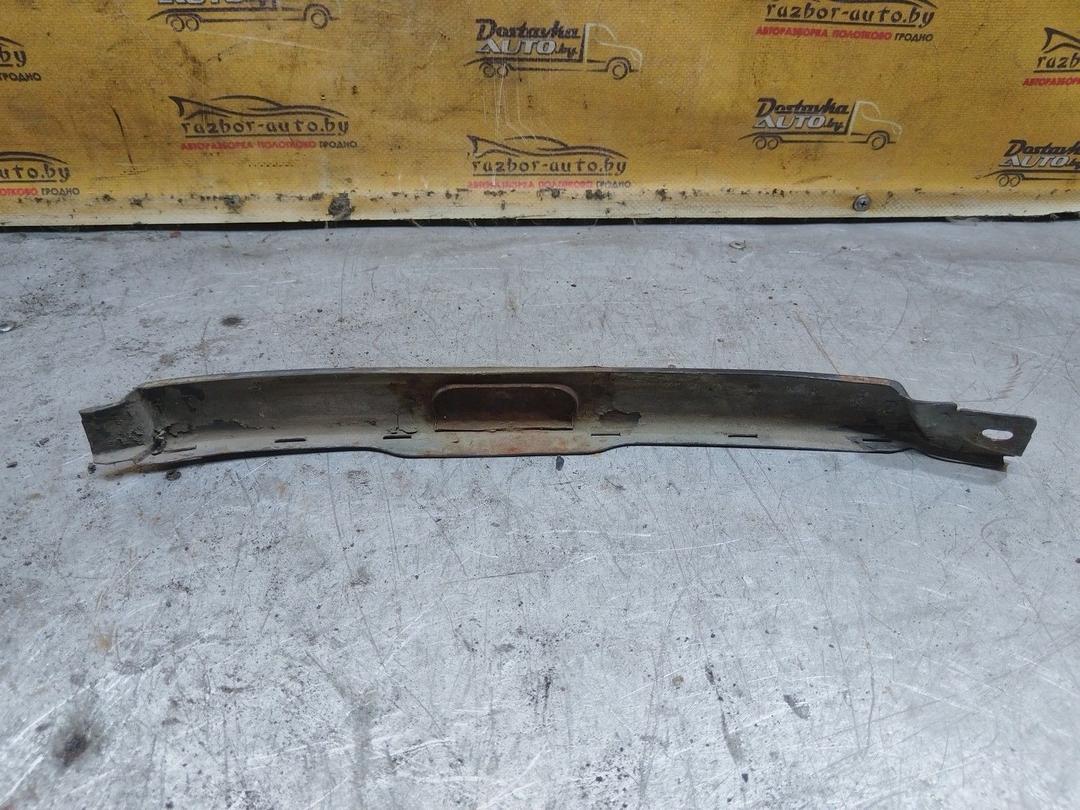 Ус под фару EC566C Audi 100 купить с доставкой