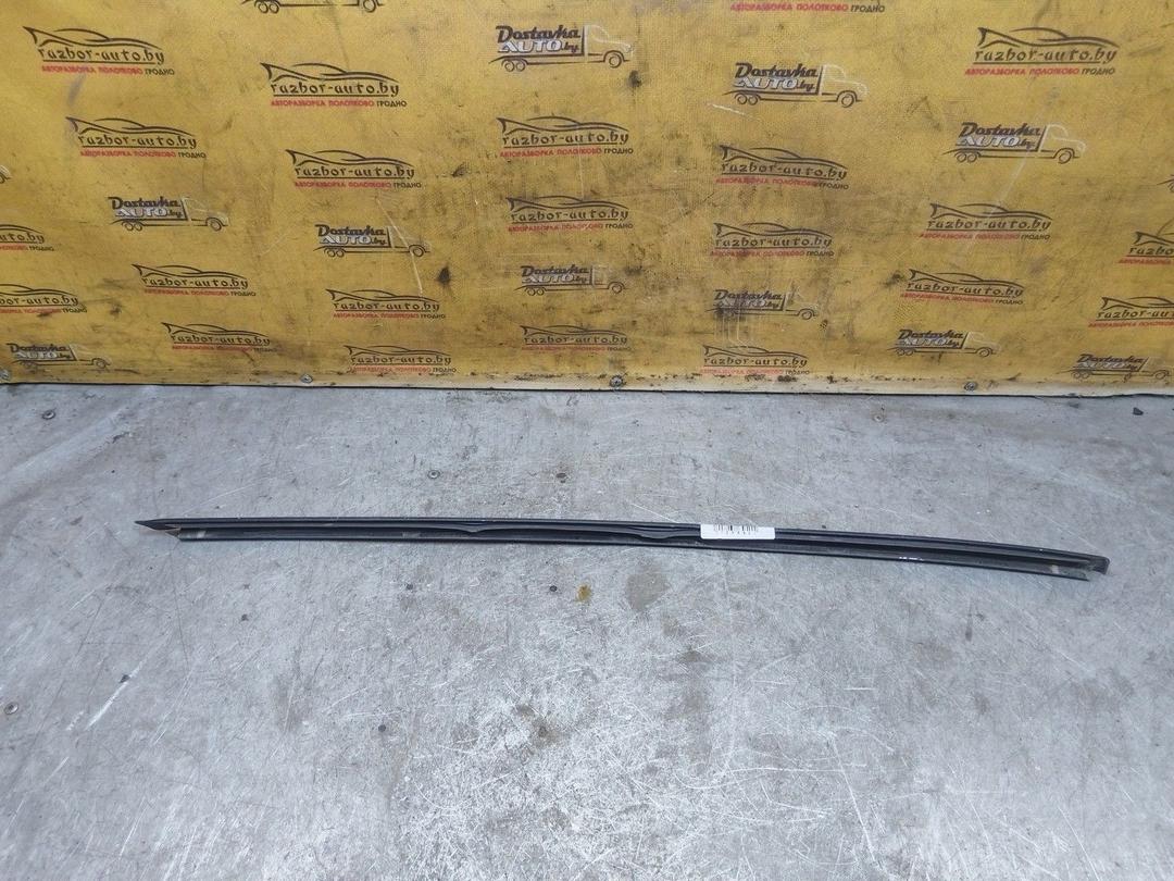 Молдинг стекла лобового 0613YF Saab 9-3 купить на авторазборке