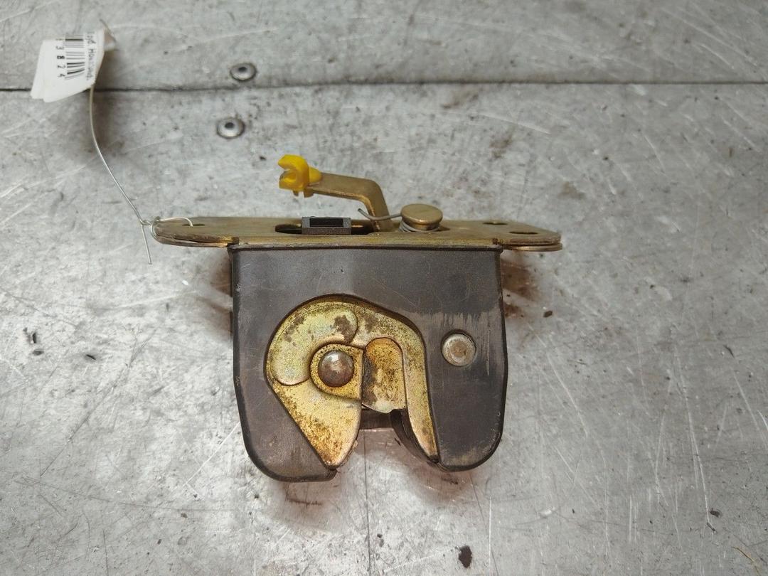 Замок багажника OPALZL Mitsubishi Carisma - Фото 2