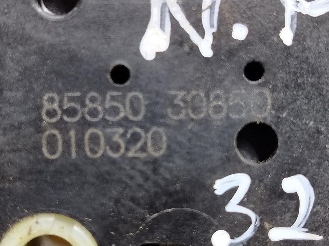 Моторчик заслонки печки YJ1SA6 Nissan Primera - Фото 5