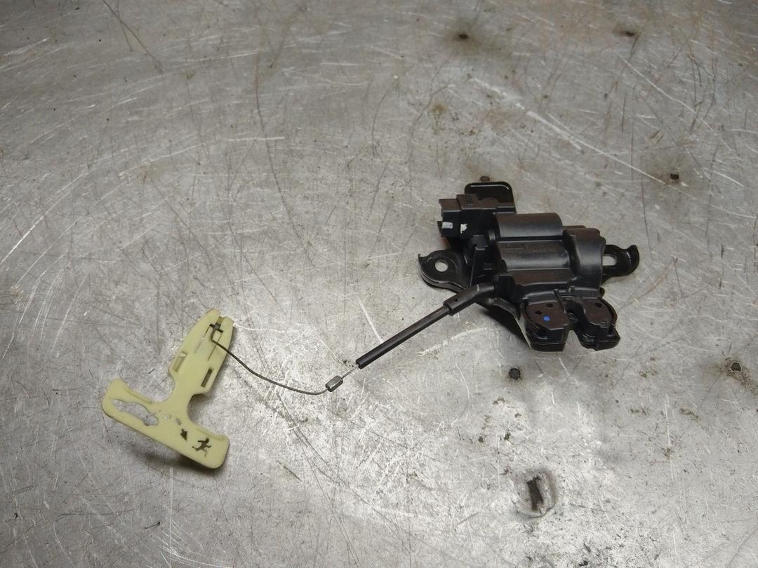 Замок багажника K2T2T7 Ford Fusion