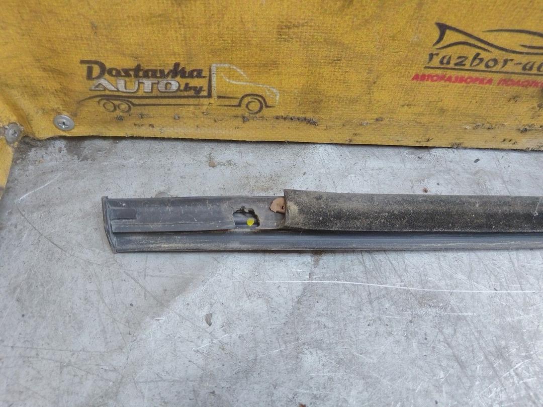 Молдинг стекла двери передней левой наружный S32C3K Renault Scenic купить в магазине запчастей бу