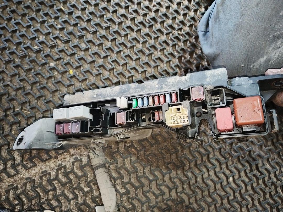 Проводка Y9UV42 Toyota Corolla - Фото 36