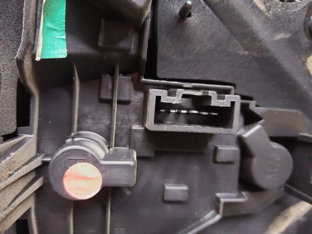 Фонарь задний правый 5F4TGH Toyota Corolla купить в магазине запчастей бу