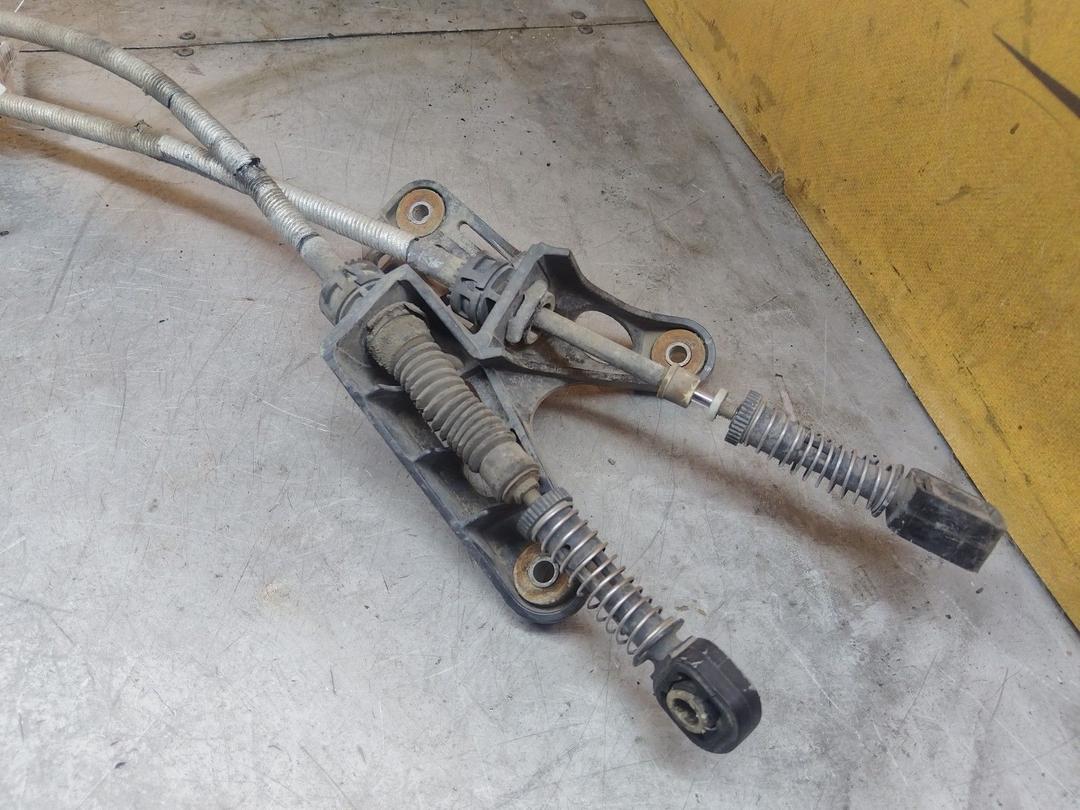 Трос кулисы КПП UO9FL3 Volkswagen Caddy купить с доставкой