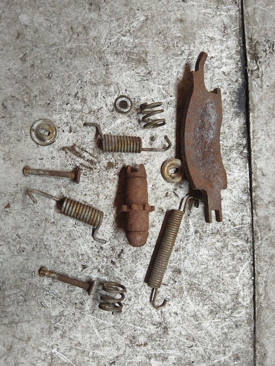 Механизм развода задних тормозных колодок правый EU50E4 Hyundai Getz купить