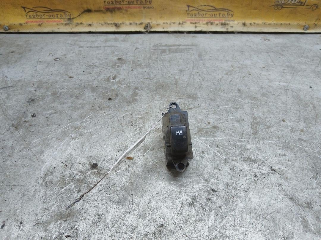 Кнопка стеклоподъемника переднего правого CMMIE2 Daewoo Leganza