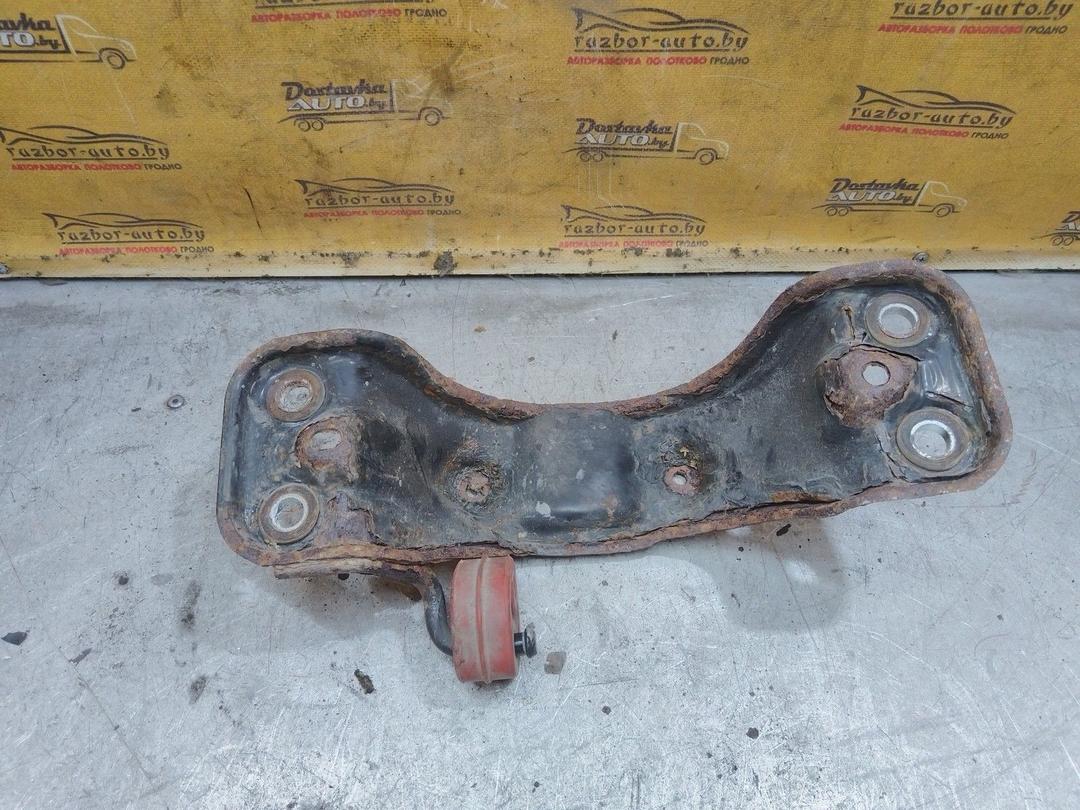 Кронштейн глушителя GMONRU Volvo XC70 купить в магазине запчастей бу