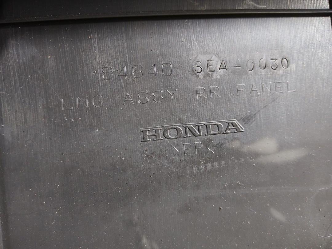 Накладка замка багажника 6KJK23 Honda Accord купить в магазине запчастей бу