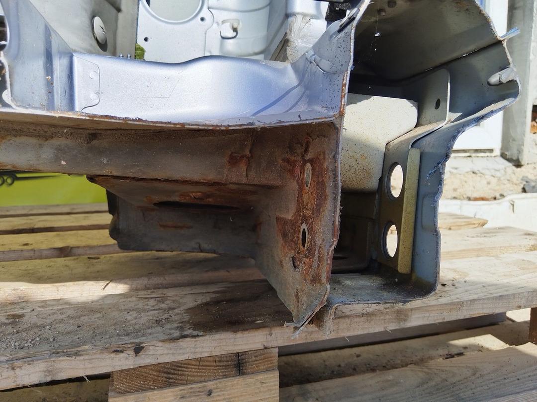 Крыло заднее правое 6WBO7W Opel Zafira - Фото 19