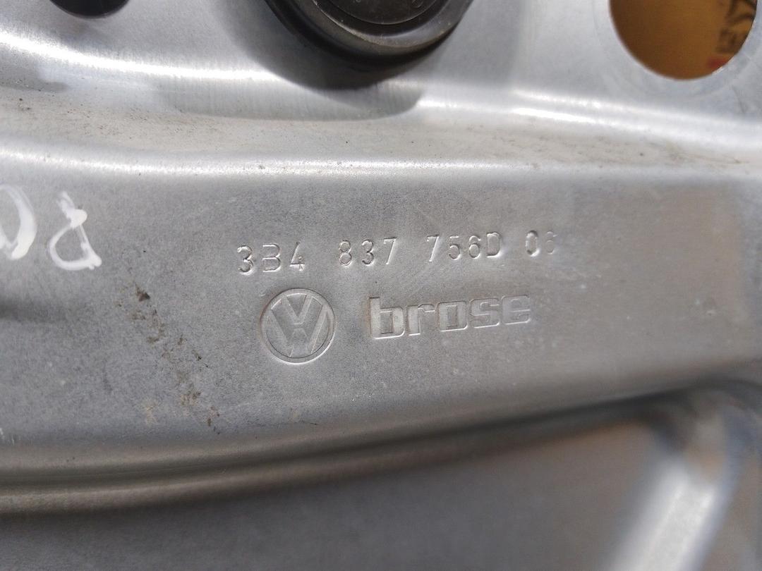 Стеклоподъемник электрический передний правый P05YC1 Volkswagen Passat купить в магазине запчастей бу