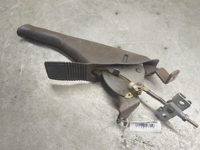 Рычаг ручного тормоза (ручника) WUF6BX Rover 45 купить в магазине запчастей бу