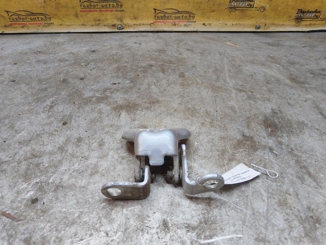 Петля двери задней правой VYPSM2 Ford Fiesta