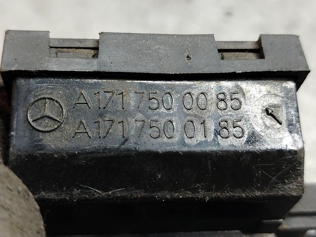Замок багажника RM20LV Mercedes E W211 - Фото 5