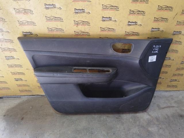 Обшивка двери передней левой (дверная карта) HYNQ3C Peugeot 307