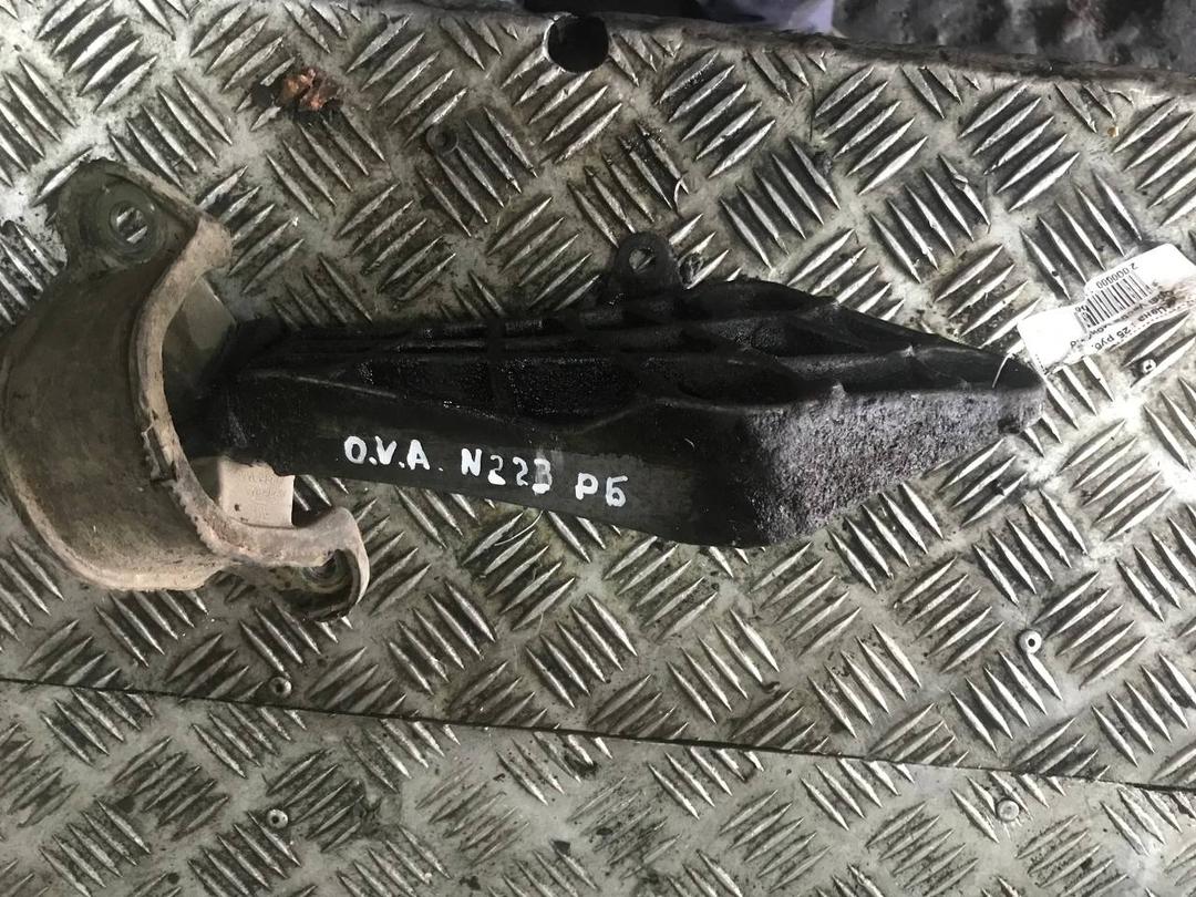 Кронштейн двигателя 7AQ43O Opel Vectra