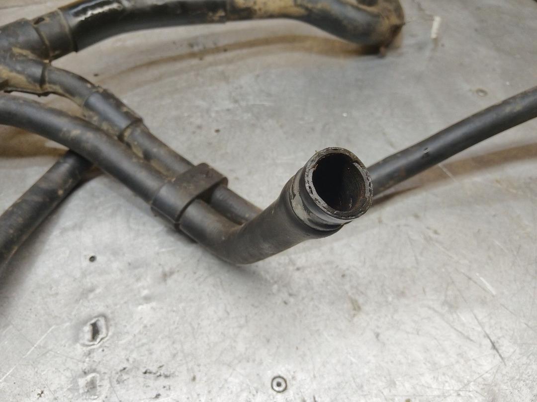 Патрубок радиатора ZRUDDJ Renault Scenic RX4 - Фото 4