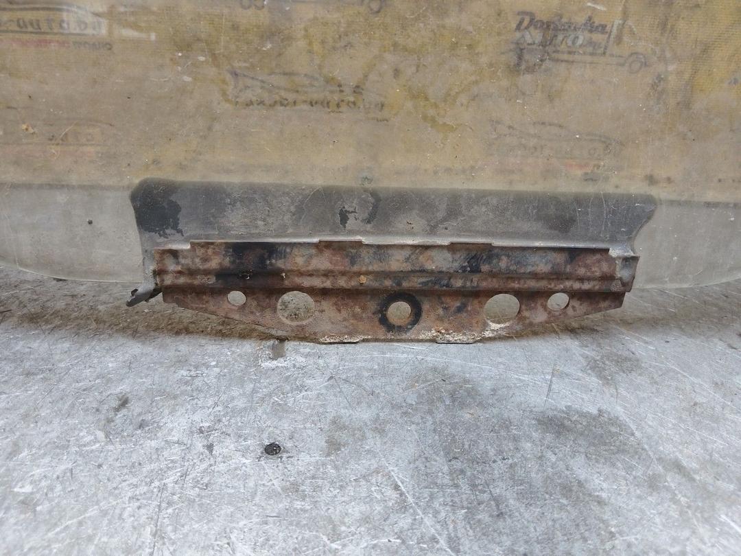 Стекло двери задней левой LE5V15 Audi 100 купить с доставкой