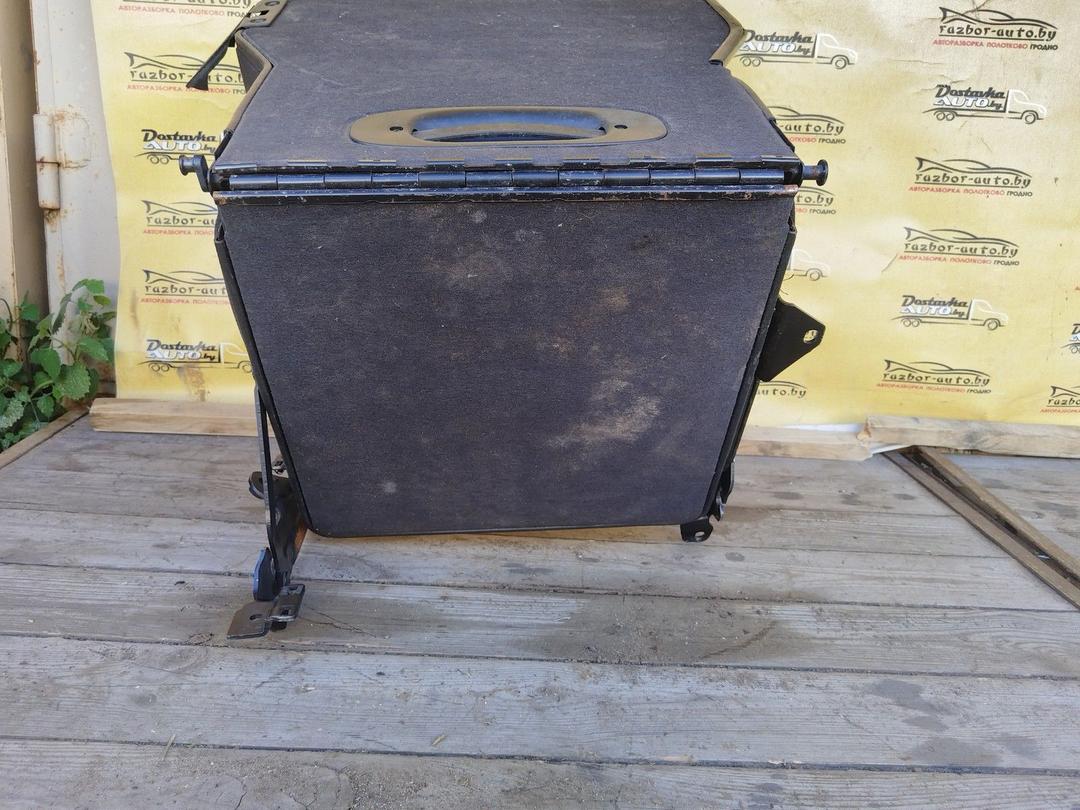 Сиденье третий ряд GF31LH Opel Zafira купить с доставкой. Огромный выбор запчастей и марок авто. У нас есть практически все.