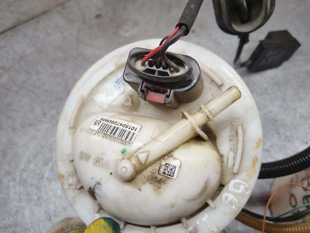 Колба в бак TKRS7W Volkswagen Passat купить