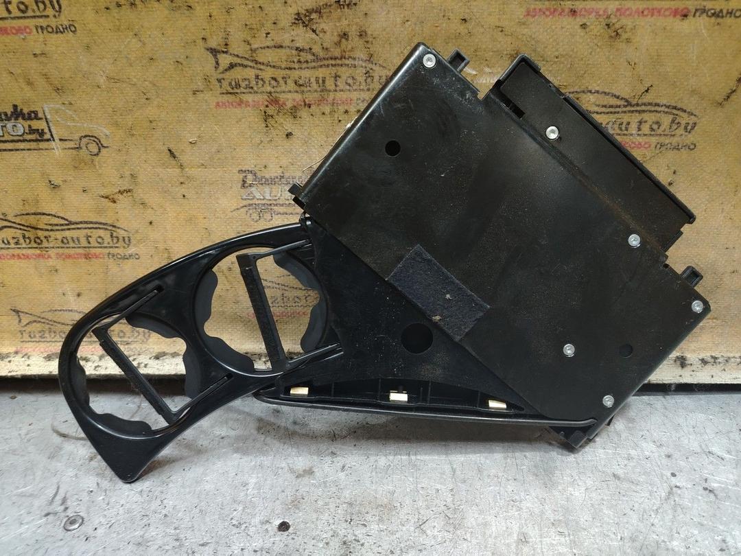 Подстаканник IH7YZ9 Volkswagen Passat - Фото 3