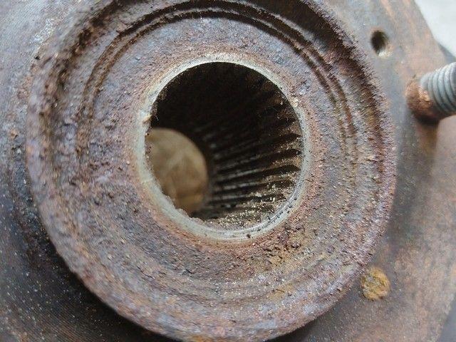 Кулак поворотный правый TAANKN Honda FR-V купить