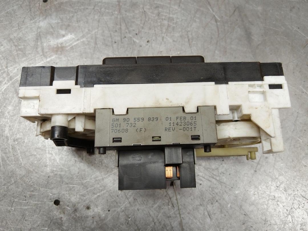 Блок управления печки/климат-контроля 8HXUBW Opel Astra купить на авторазборке